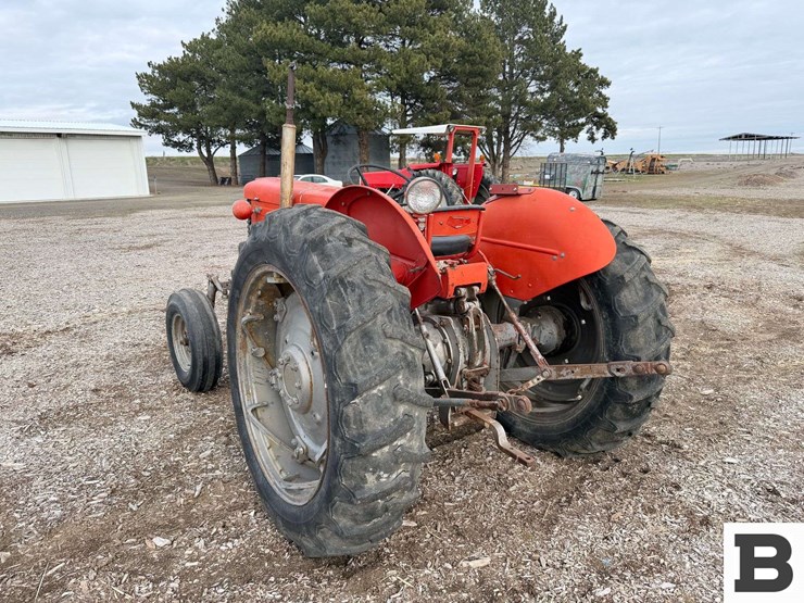 massey-ferguson-65-image-3