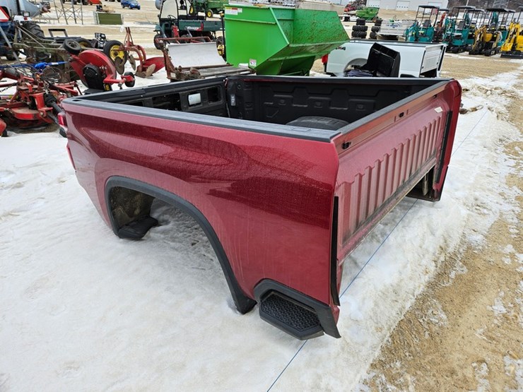 #196-•-chevrolet-silverado-7'-pickup-box-image-7