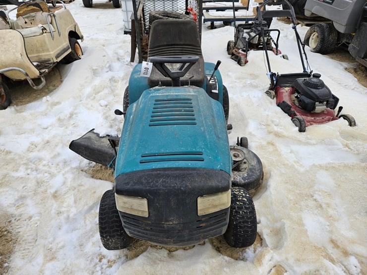 #113-•-bolens-lawn-tractor-image-7