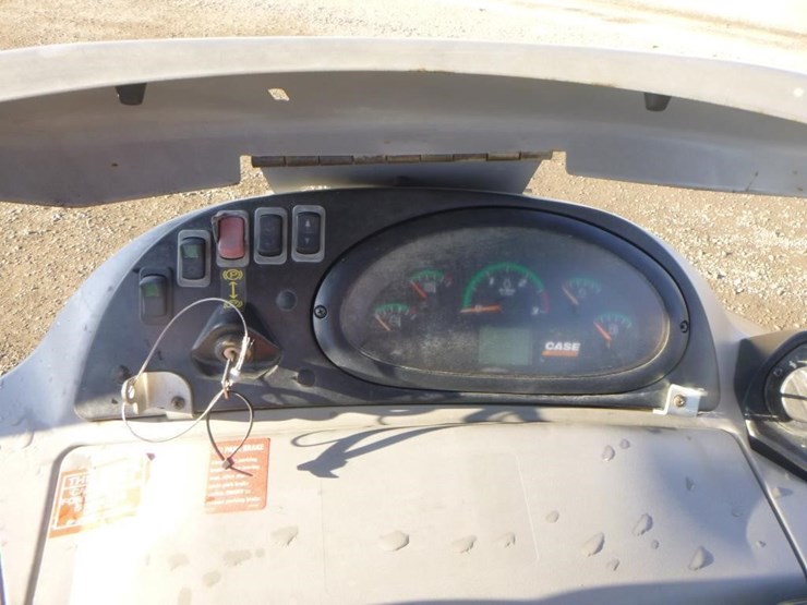 2018-case-580sn-image-38