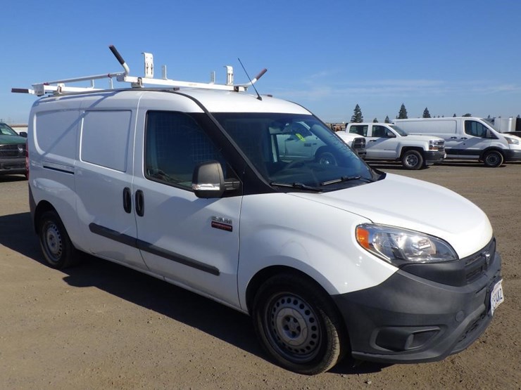 2018-ram-promaster-city-image-2