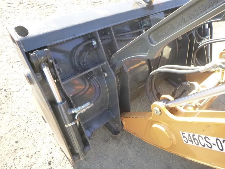 2018-case-580sn-image-12