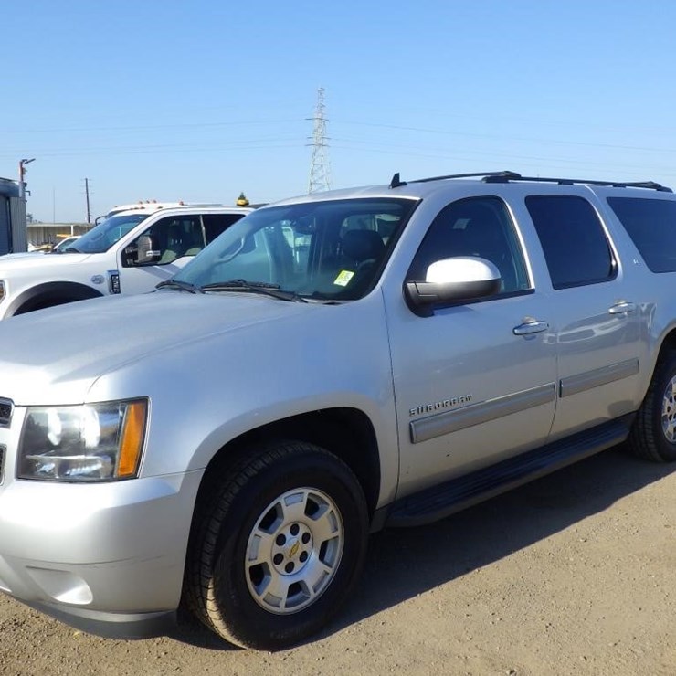 2014 CHEVROLET SUBURBAN