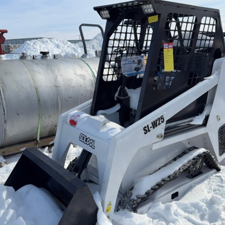 New Unused 2025 SDLOOL W25 Mini Skid Steer, 24hp Gas Engine, 35" GP Bucket, SN# ZW-JSSHY251202