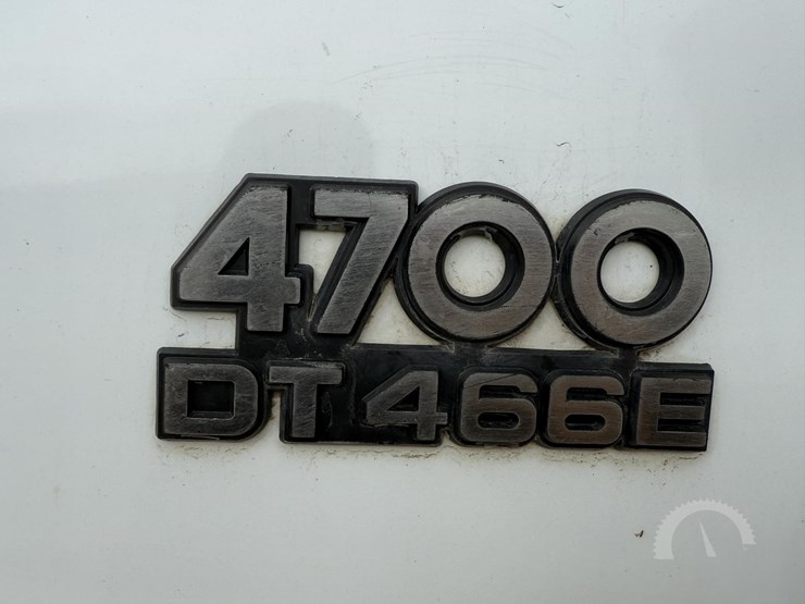 2000-international-4700-image-26