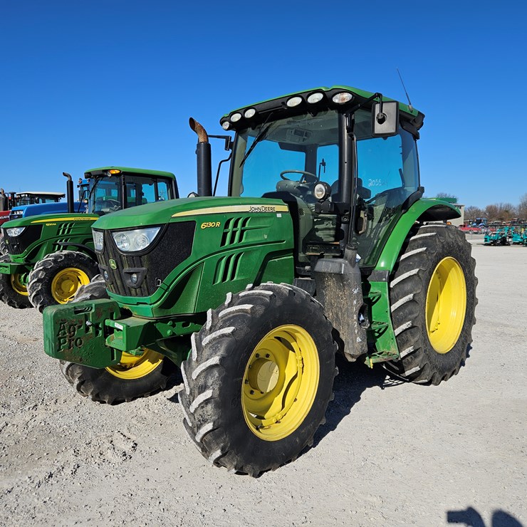JOHN DEERE 6130R