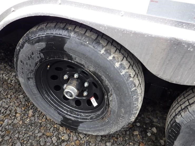 2026-royal-larct52-826v-86-t/a-enclosed-trailer-image-14