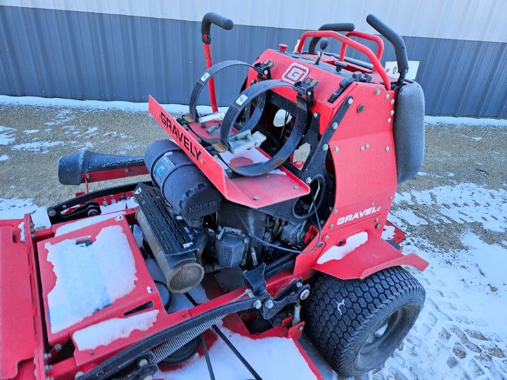 #160-•-gravely-pro-stance-60-stand-up-zero-turn-mower-image-12