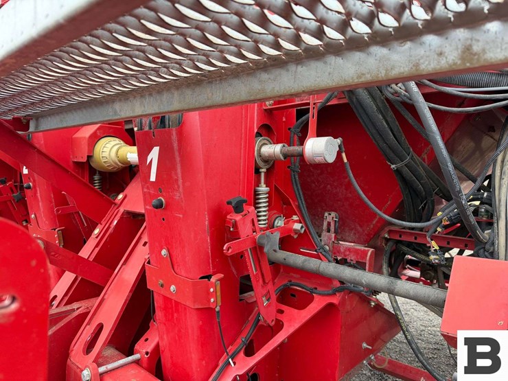 spudnik-8560-potato-planter---eltopia,-wa-image-26