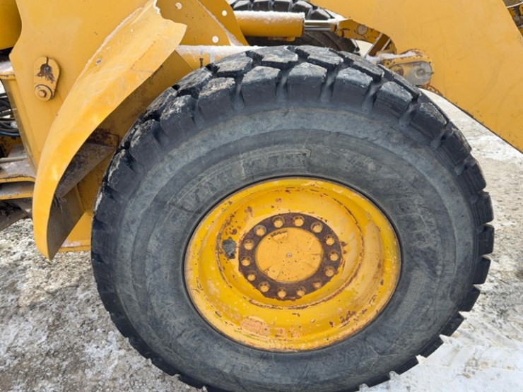 1983-john-deere-444h-image-17