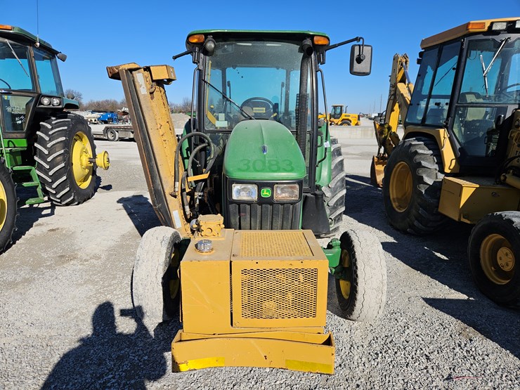 2011-john-deere-5085m-image-2