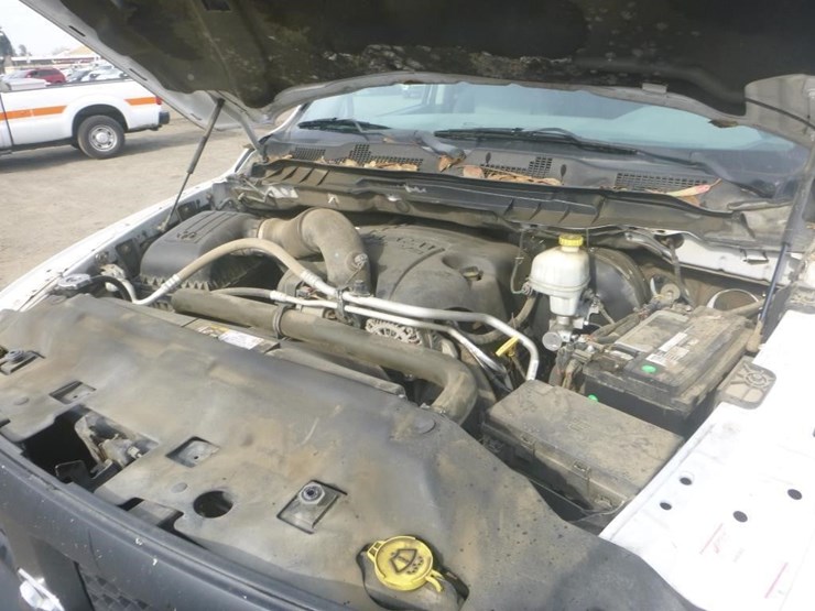 2014-dodge-1500-image-10