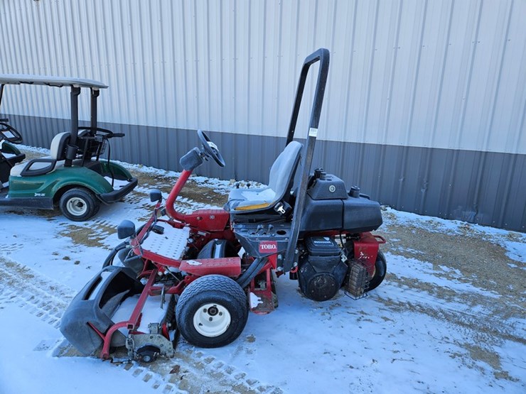 toro-greensmaster-3150-image-2