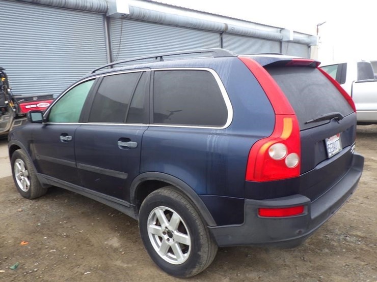 2004-volvo-xc90-image-4