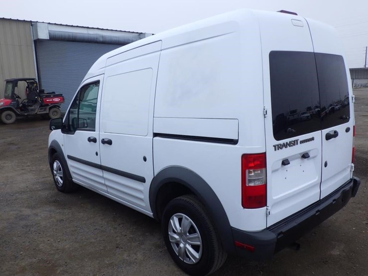 2010-ford-transit-connect-image-4