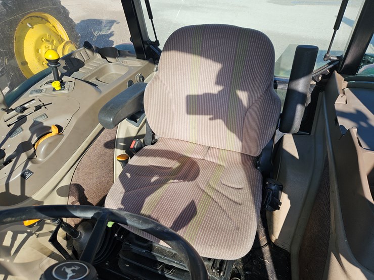 2011-john-deere-5085m-image-9