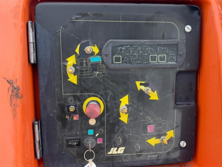 2015-jlg-400s-image-17