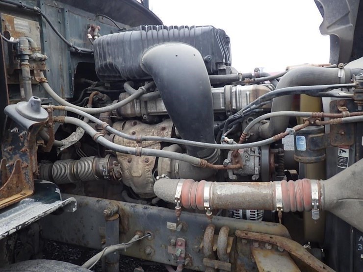 2018-western-star-5700xe-image-19