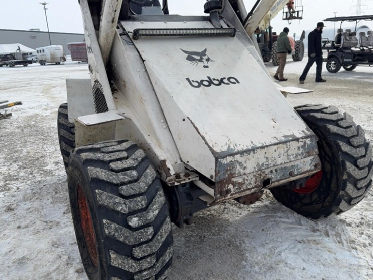 bobcat-2410-image-13