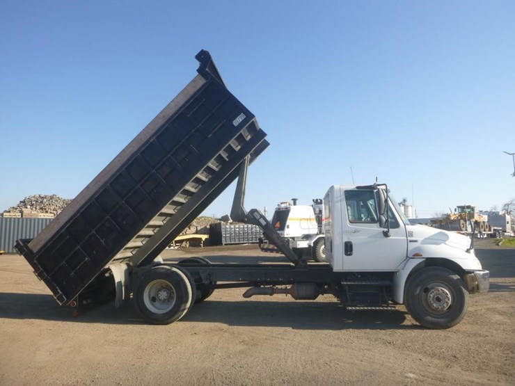 2012-international-durastar-4300-image-10