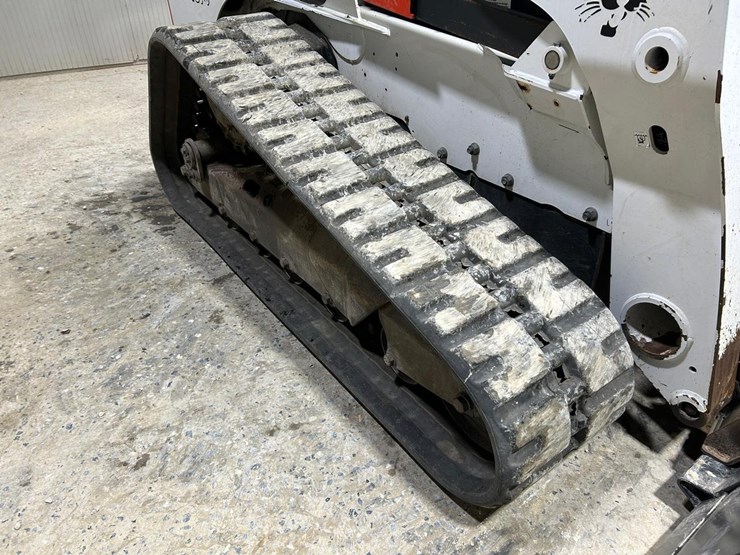 2022-bobcat-t870-image-12
