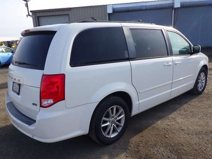 2013-dodge-grand-caravan-image-3