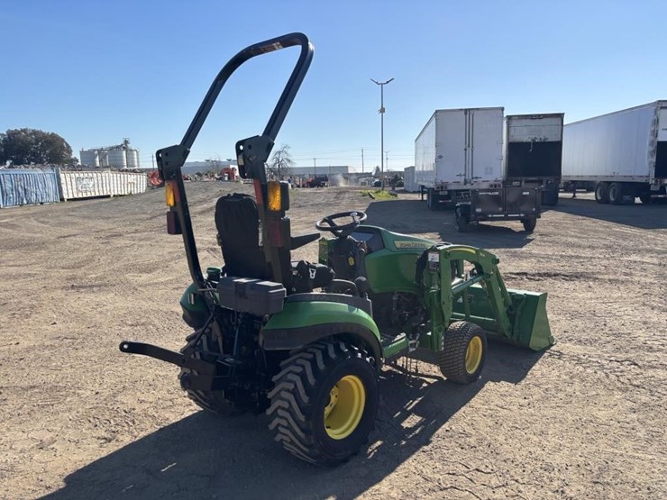 john-deere-1025r-image-3