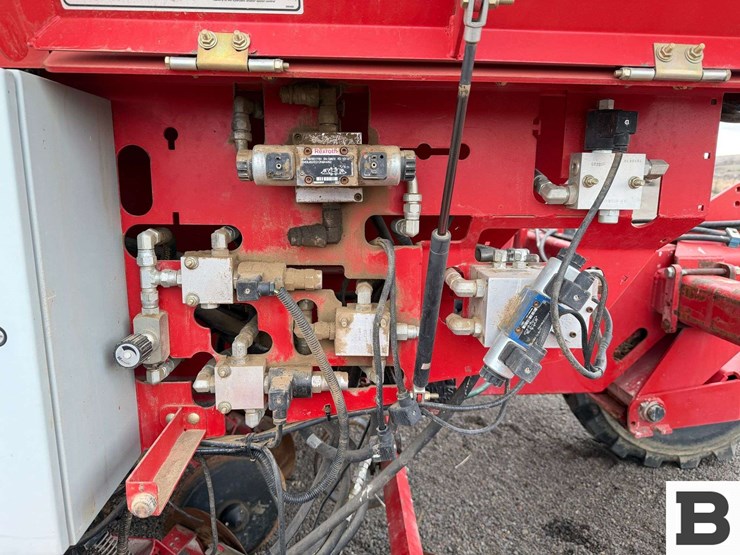 spudnik-8560-potato-planter---eltopia,-wa-image-31