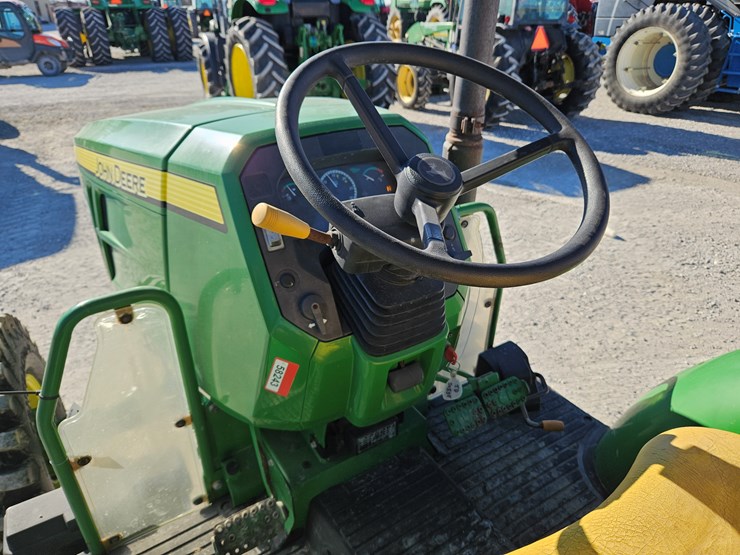 2022-john-deere-5055e-image-9