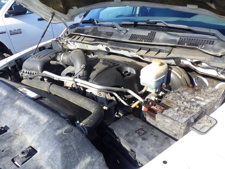 2016-dodge-2500-image-10