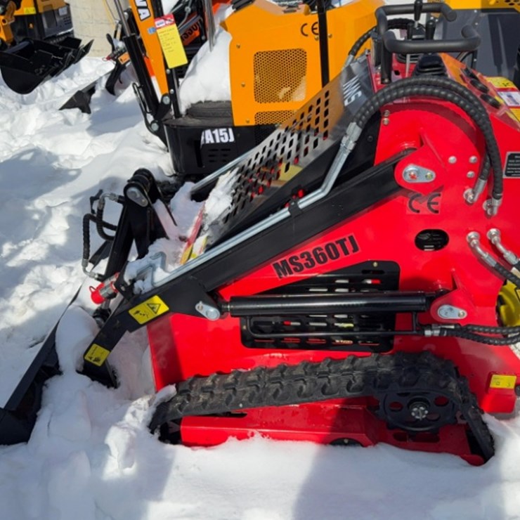 Unused 2025 MMS Model 360T Mini Skid Steer 13.5hp Gas Engine, Aux. Hyd, GP Bucket, SN# 36OTJ251162