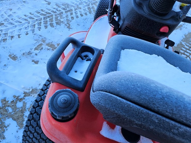 #144-•-simplicity-conquest-lawn-tractor-image-15