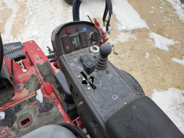 #156-•-toro-reel-master-5210f-fairway-mower-image-13