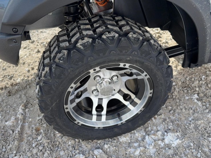 new-unused-sdlanch-golf-cart-model-sdlgc80,-60-volt,-full-led-lighting-system,-reverse-camera,-image-6