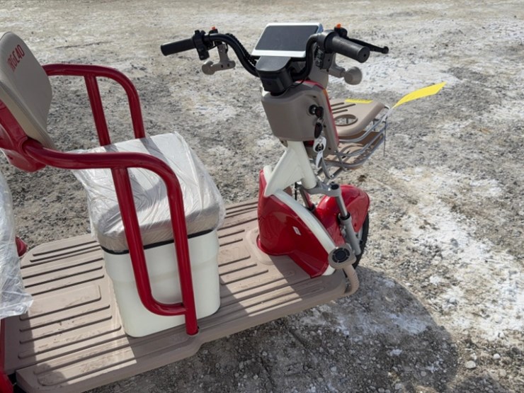 unused-ir-model-irgc40-high-end-golf-cart,-60-volt,-3-speed,-on-board-charger.-image-5