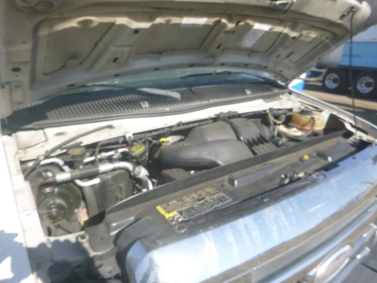 2014-ford-e450-image-10