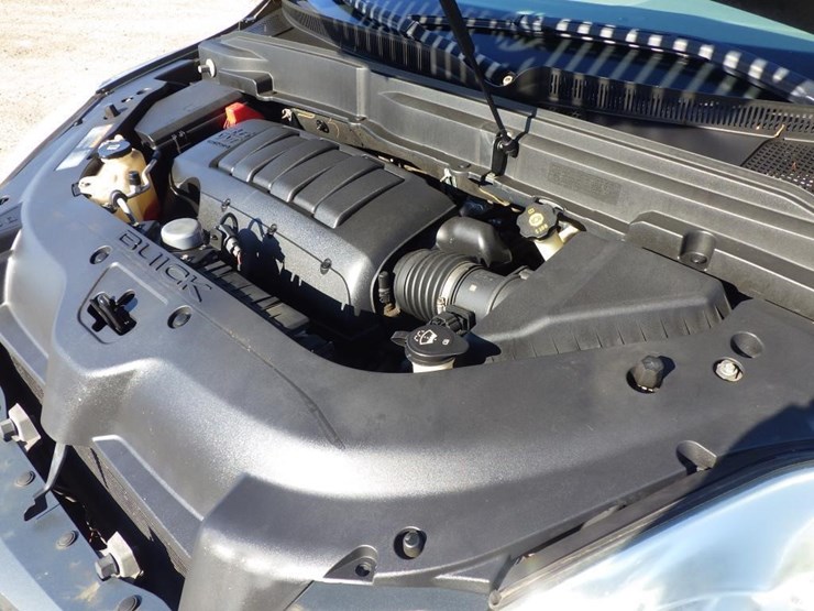 2011-buick-enclave-image-10