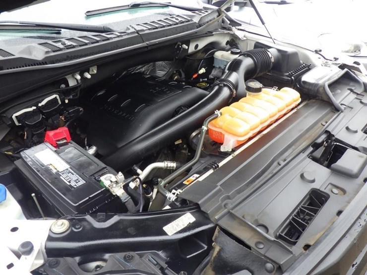 2016-ford-f150-image-9