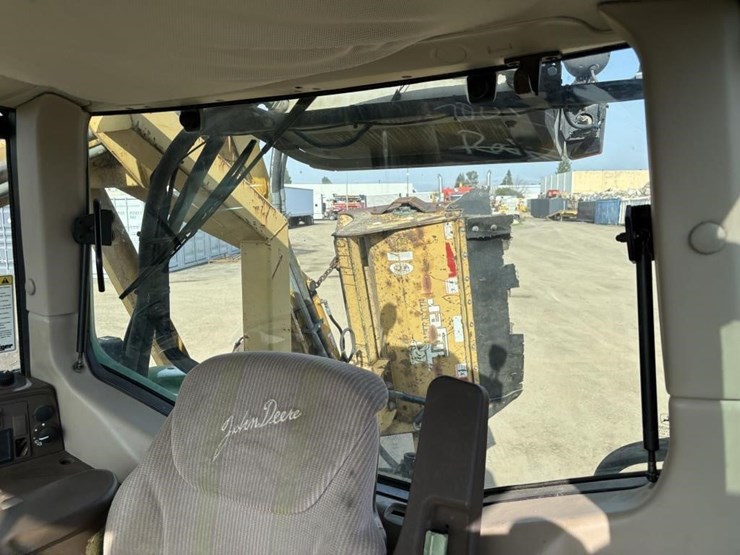 2005-john-deere-7220-image-34