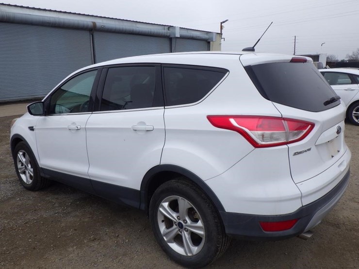 2015-ford-escape-image-4
