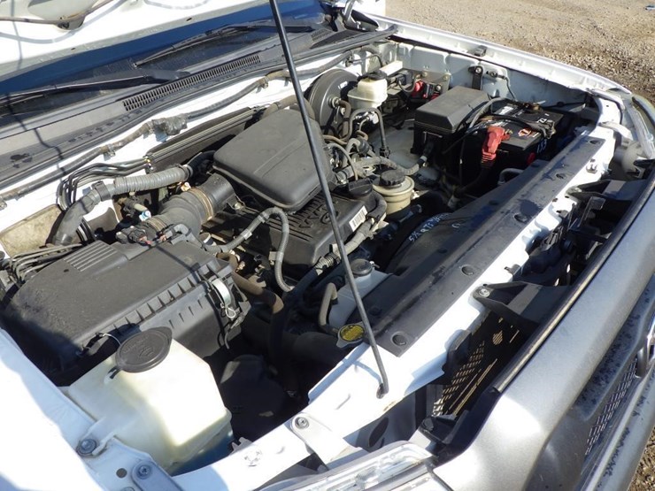 2013-toyota-tacoma-image-9