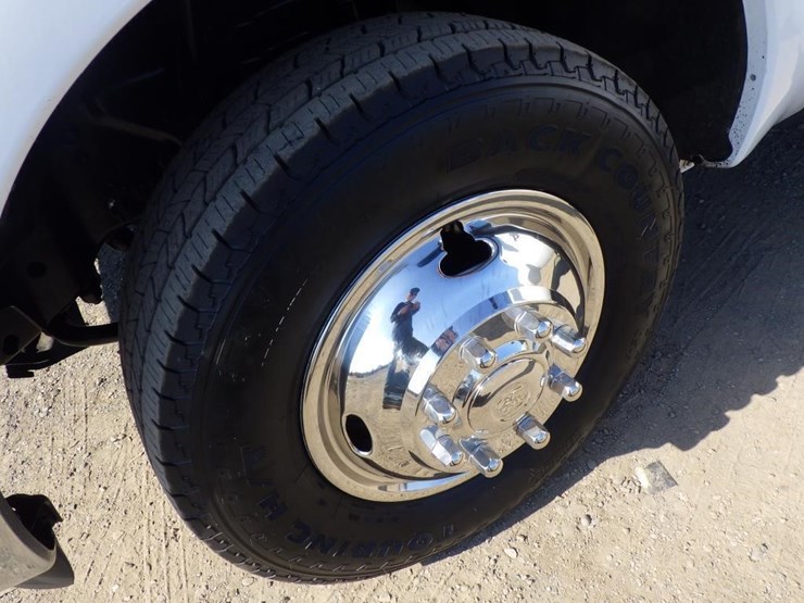 2016-ford-f350-image-12