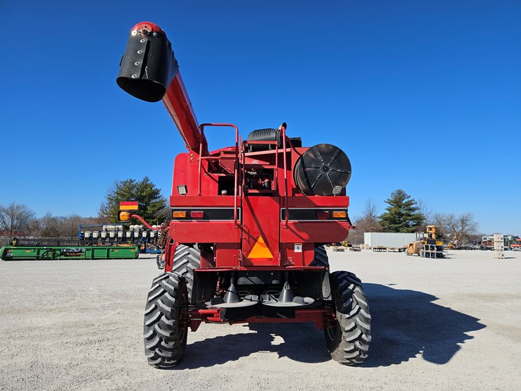 2001-case-ih-2366-image-18
