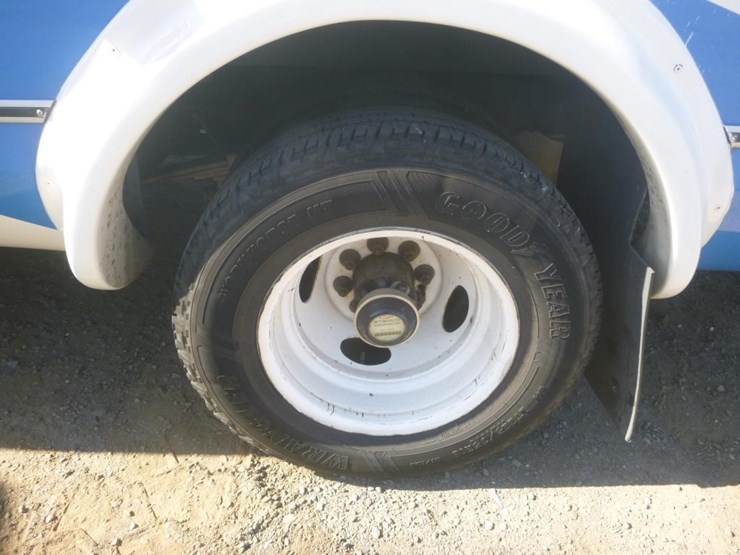 2014-ford-e450-image-14