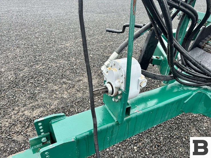 2022-willsie-2-row-sweet-potato-harvester---moses-lake,-wa-image-9