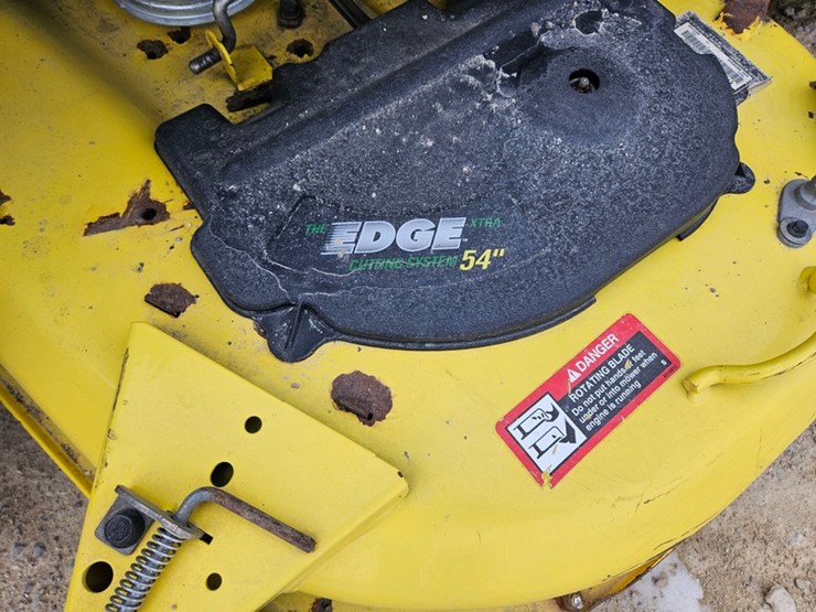 john-deere-x534-image-9