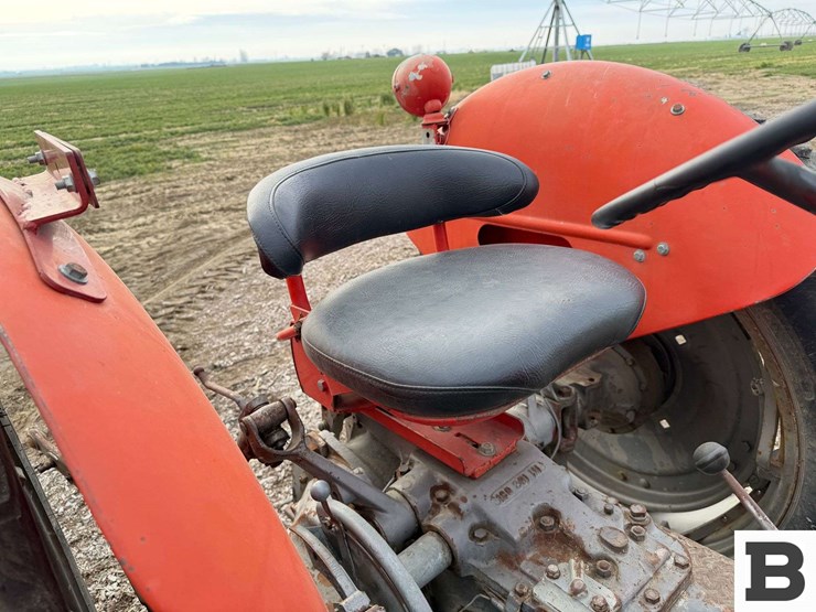 massey-ferguson-65-image-29