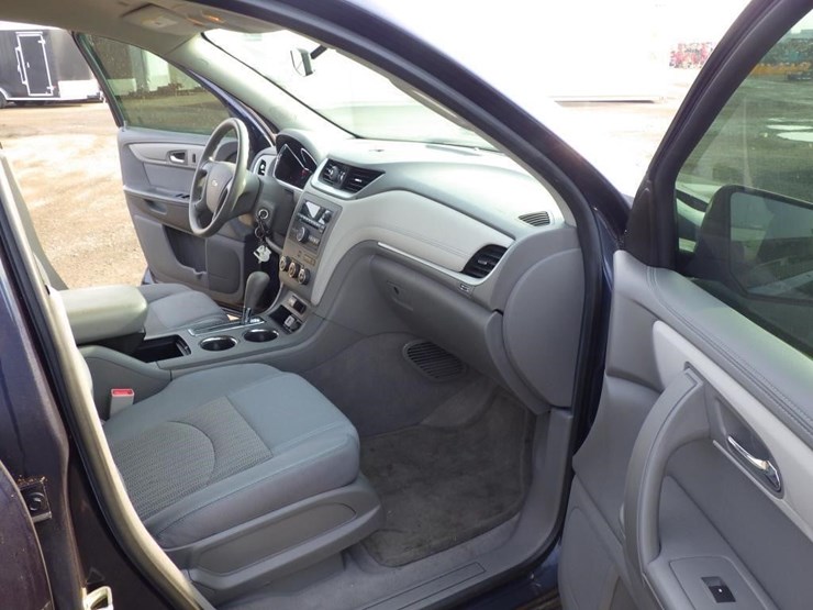 2015-chevrolet-traverse-image-6