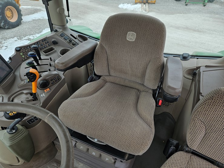 2017-john-deere-6155r-image-7