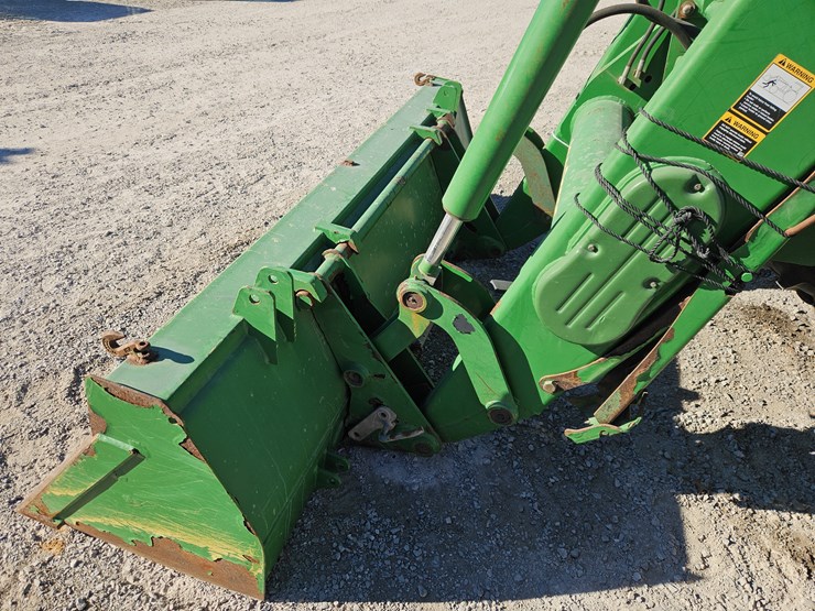 2014-john-deere-7210r-image-25